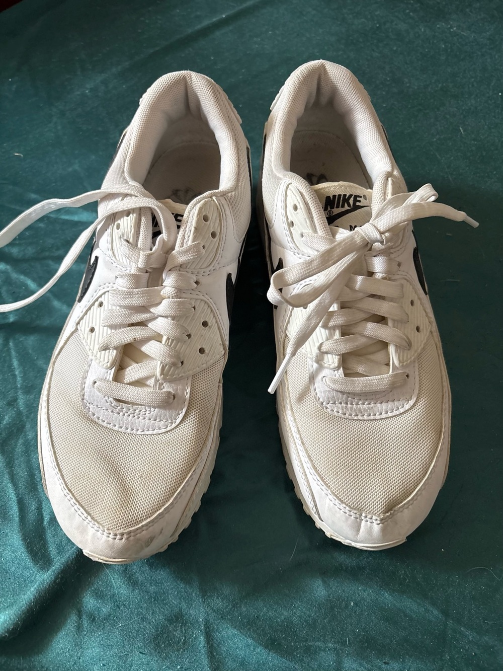 Nike air max. Shoes.  Size 9